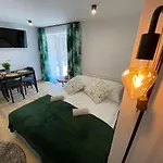 Rozeta Przy Gondoli Z Sauna , Jacuzzy, Ogrodem I Tarasem - Dawniej U Gazdy Appartement *