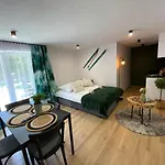 Rozeta Przy Gondoli Z Sauna , Jacuzzy, Ogrodem I Tarasem - Dawniej U Gazdy
