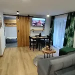 Rozeta Przy Gondoli Z Sauna , Jacuzzy, Ogrodem I Tarasem - Dawniej U Gazdy Appartement Szczyrk