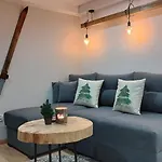 Rozeta Przy Gondoli Z Sauna , Jacuzzy, Ogrodem I Tarasem - Dawniej U Gazdy Appartement Szczyrk
