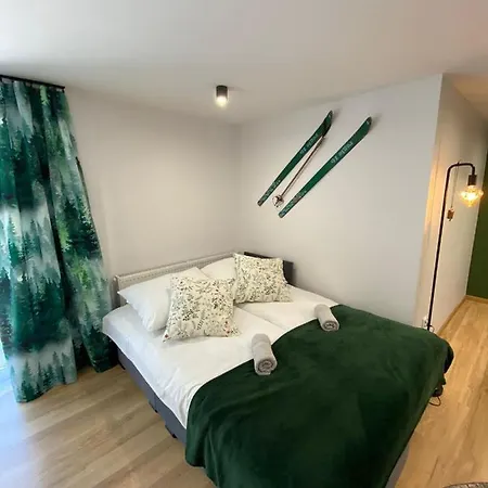 Apartment Rozeta Przy Gondoli Z Sauna , Jacuzzy, Ogrodem I Tarasem - Dawniej U Gazdy Szczyrk