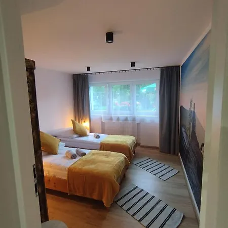 Rozeta Przy Gondoli Z Sauna , Jacuzzy, Ogrodem I Tarasem - Dawniej U Gazdy Appartement