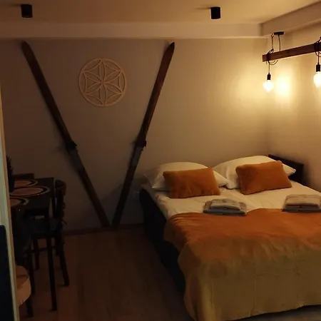 Rozeta Przy Gondoli Z Sauna , Jacuzzy, Ogrodem I Tarasem - Dawniej U Gazdy Apartment *